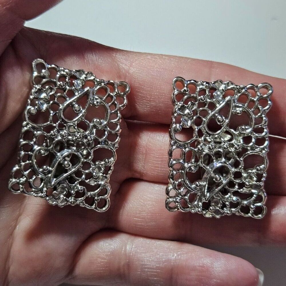 Emmons vintage silver tone clip on earrings